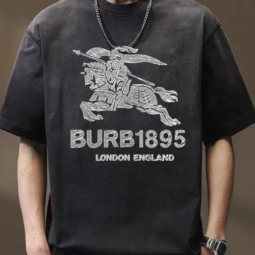 Replica Burberry T-Shirts Short Sleeved For Unisex #1458196 $45.00 USD for Wholesale