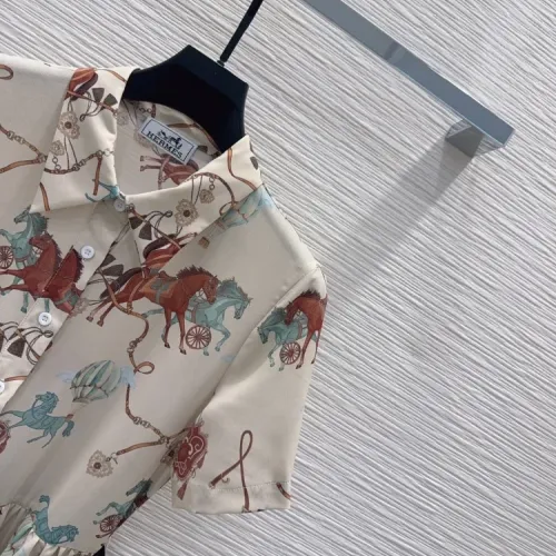 Replica LOEWE Dresses Short Sleeved For Women #1458300 $72.00 USD for Wholesale