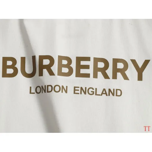 Replica Burberry T-Shirts Short Sleeved For Unisex #1458591 $40.00 USD for Wholesale