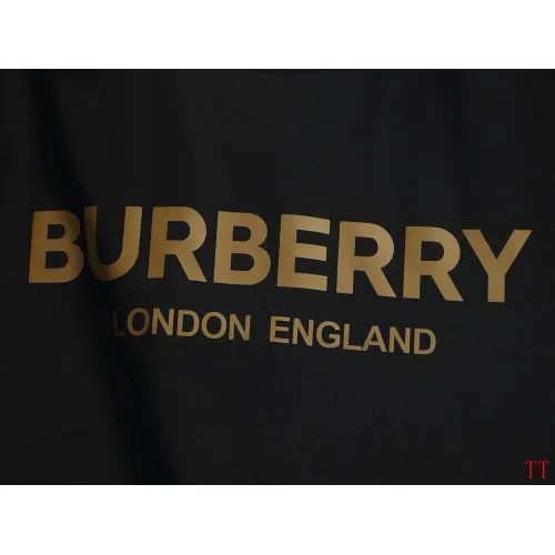 Replica Burberry T-Shirts Short Sleeved For Unisex #1458593 $40.00 USD for Wholesale