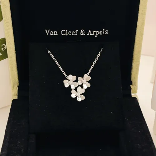 Replica Van Cleef & Arpels Necklaces For Women #1459929 $34.00 USD for Wholesale