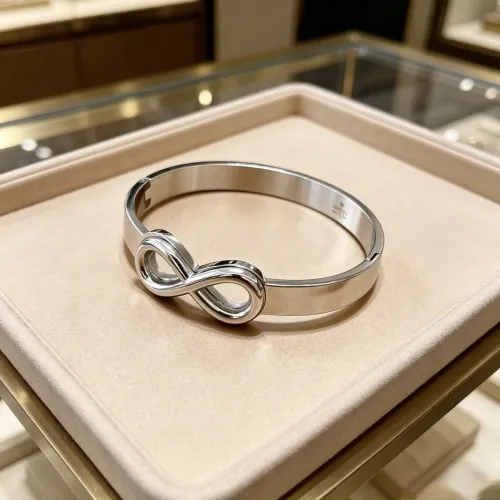Replica Gucci Bracelets #1460059 $38.00 USD for Wholesale