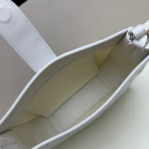 Replica Goyard AAA Quality Messenger Bags For Women #1460393 $76.00 USD for Wholesale
