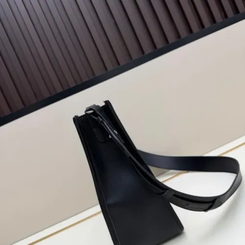Replica Goyard AAA Quality Messenger Bags For Women #1460401 $76.00 USD for Wholesale