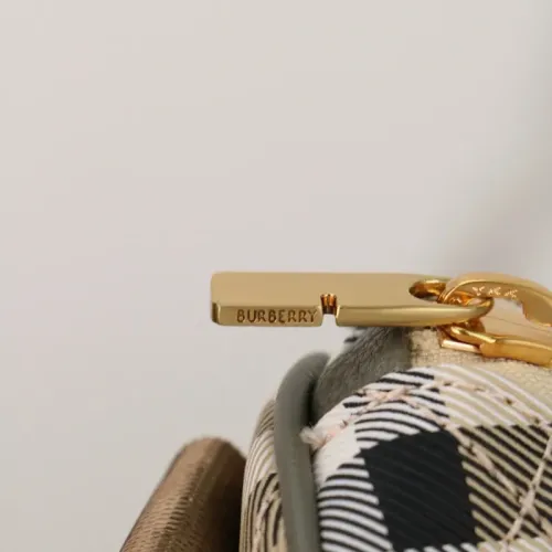 Replica Burberry AAA Quality Messenger Bags For Women #1460593 $98.00 USD for Wholesale