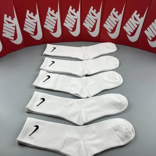 Replica Nike Socks #1461097 $29.00 USD for Wholesale