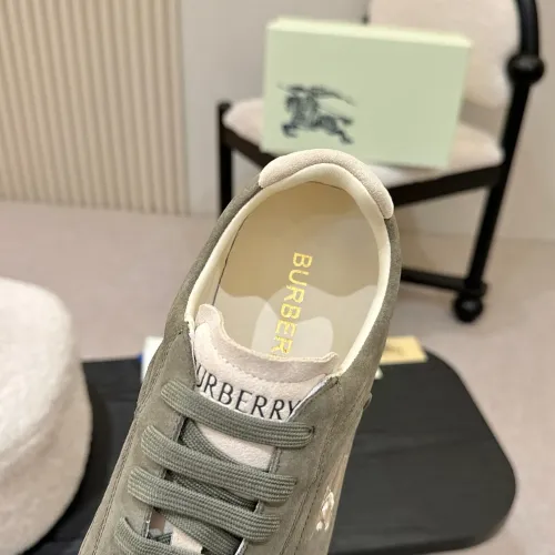 Replica Burberry Casual Shoes For Men #1462305 $105.00 USD for Wholesale