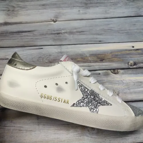 Replica Golden Goose Casual Shoes For Women #1462728 $98.00 USD for Wholesale