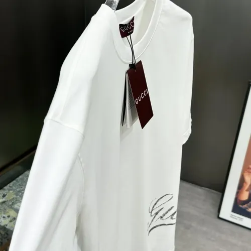 Replica Gucci T-Shirts Short Sleeved For Unisex #1464240 $68.00 USD for Wholesale
