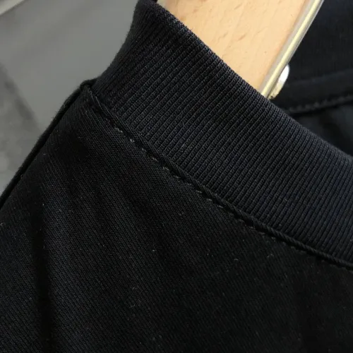 Replica Gucci T-Shirts Short Sleeved For Men #1466729 $40.00 USD for Wholesale