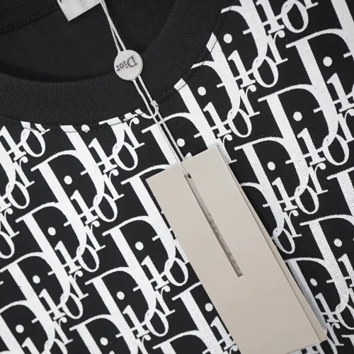 Replica Christian Dior T-Shirts Short Sleeved For Unisex #1467895 $32.00 USD for Wholesale