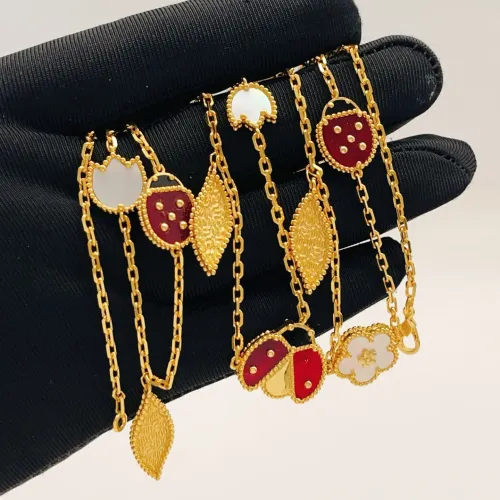 Replica Van Cleef & Arpels Necklaces For Women #1468816 $80.00 USD for Wholesale