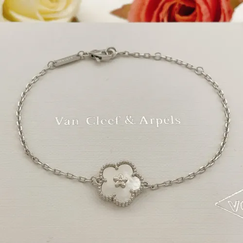 Cheap Van Cleef &amp; Arpels Bracelets For Women #1469080, $$29.00 USD On Van Cleef &amp; Arpels Bracelets