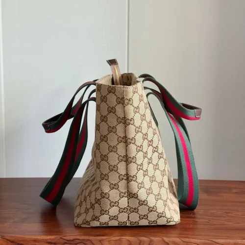 Replica Gucci AAA Quality Handbags For Women #1469551 $92.00 USD for Wholesale