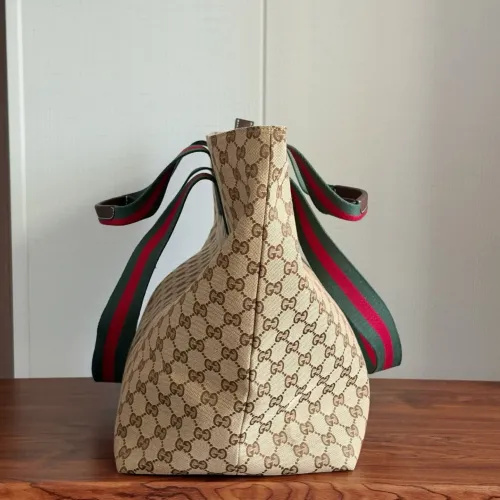 Replica Gucci AAA Quality Handbags For Women #1469552 $96.00 USD for Wholesale