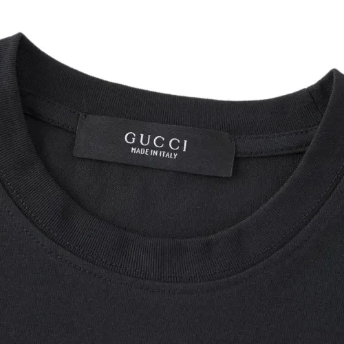 Replica Gucci T-Shirts Short Sleeved For Unisex #1470031 $42.00 USD for Wholesale