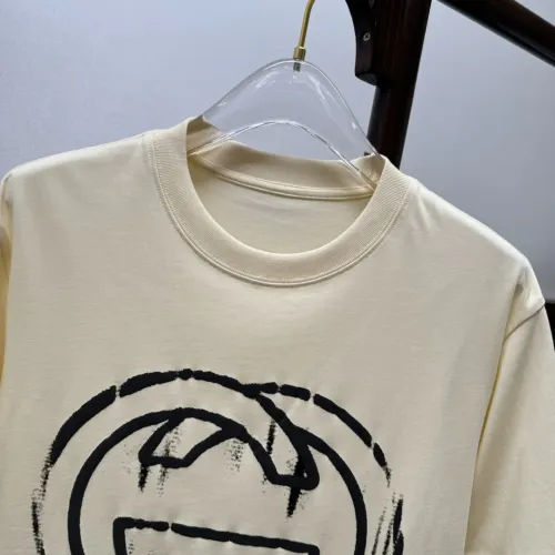 Replica Gucci T-Shirts Short Sleeved For Men #1470046 $60.00 USD for Wholesale