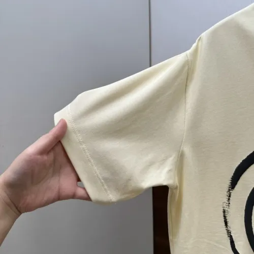 Replica Gucci T-Shirts Short Sleeved For Men #1470046 $60.00 USD for Wholesale