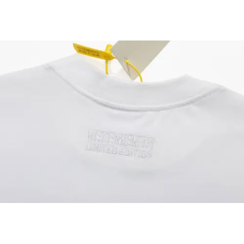 Replica VETEMENTS T-Shirts Short Sleeved For Unisex #1470495 $36.00 USD for Wholesale