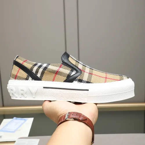 Replica Burberry Casual Shoes For Men #1471076 $80.00 USD for Wholesale