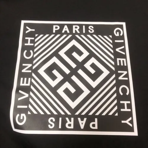 Replica Givenchy T-Shirts Short Sleeved For Men #1475434 $45.00 USD for Wholesale