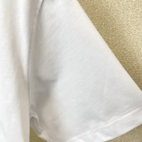 Replica Burberry T-Shirts Short Sleeved For Unisex #1477561 $60.00 USD for Wholesale