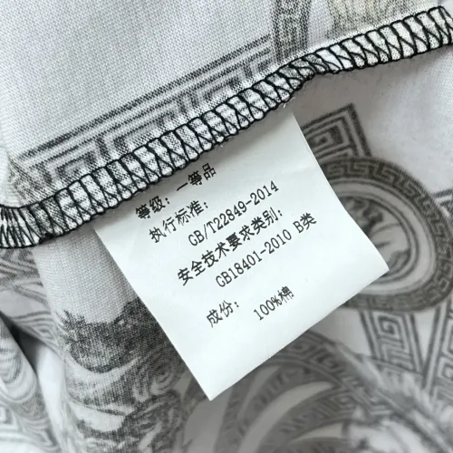 Replica Versace T-Shirts Short Sleeved For Men #1477718 $88.00 USD for Wholesale