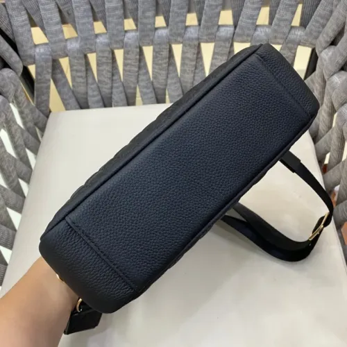 Replica Gucci AAA Man Messenger Bags #1477759 $108.00 USD for Wholesale