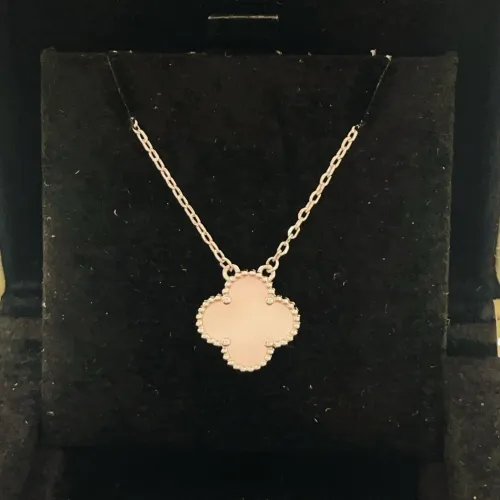 Replica Van Cleef & Arpels Necklaces For Women #1478775 $25.00 USD for Wholesale