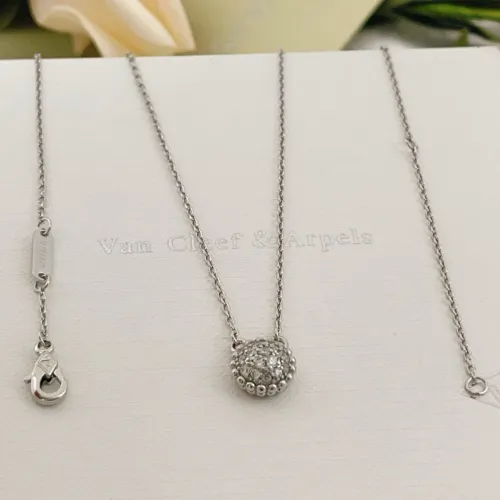 Cheap Van Cleef &amp; Arpels Necklaces For Women #1478929, $$29.00 USD On Van Cleef &amp; Arpels Necklaces