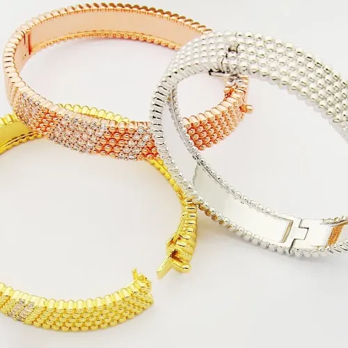 Replica Van Cleef & Arpels Bracelets For Women #1479569 $36.00 USD for Wholesale
