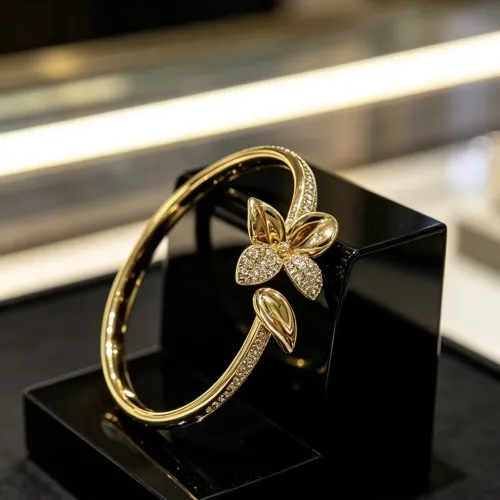 Cheap Van Cleef &amp; Arpels Bracelets #1480043, $$42.00 USD On Van Cleef &amp; Arpels Bracelets