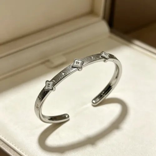 Cheap Van Cleef &amp; Arpels Bracelets #1480051, $$39.00 USD On Van Cleef &amp; Arpels Bracelets