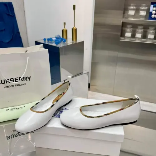 Replica Burberry Flat Shoes For Women #1482948 $85.00 USD for Wholesale