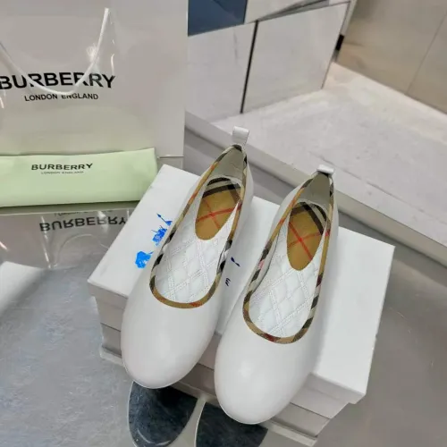 Replica Burberry Flat Shoes For Women #1482948 $85.00 USD for Wholesale