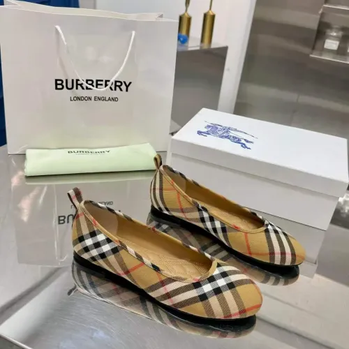 Replica Burberry Flat Shoes For Women #1482950 $85.00 USD for Wholesale