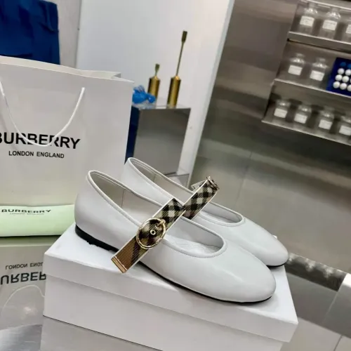 Replica Burberry Flat Shoes For Women #1482951 $85.00 USD for Wholesale
